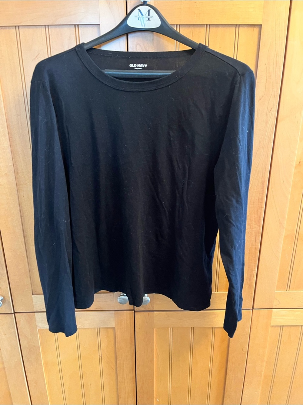 Old Navy Women’s Classic Black Long-Sleeve Crew Neck Shirt